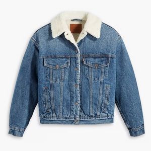 NWT Levi’s 90S Sherpa Trucker Jacket